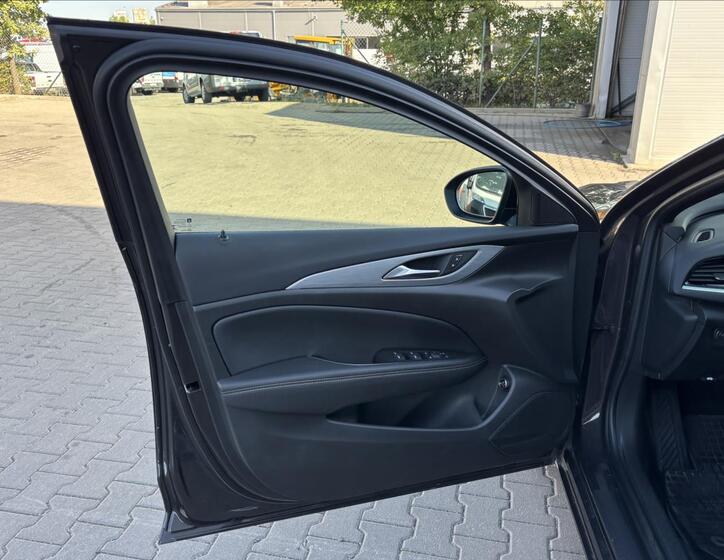 Opel Insignia 22