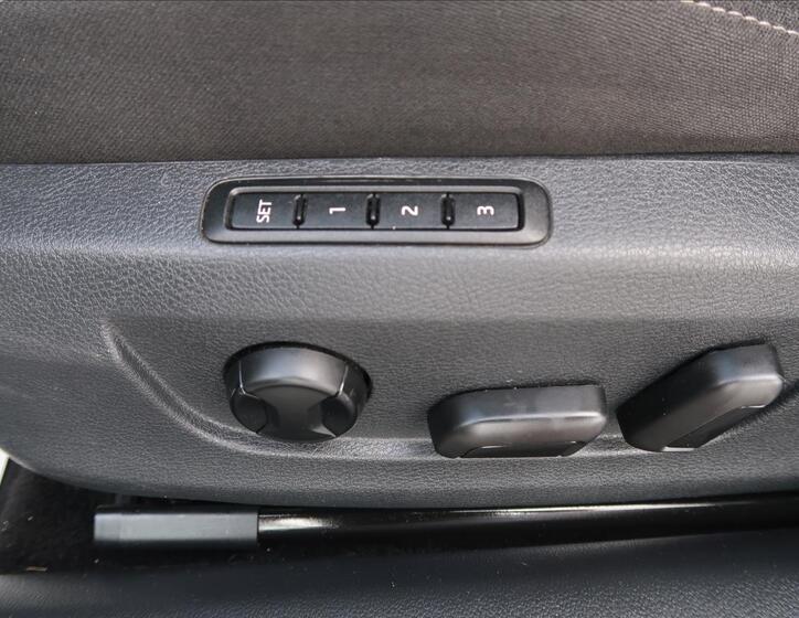 Škoda Superb 13