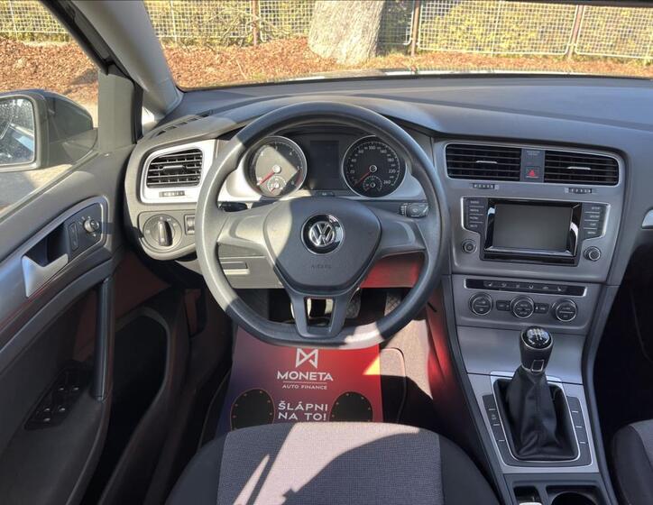 Volkswagen Golf 16