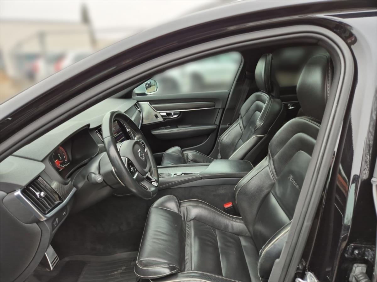 Volvo V90