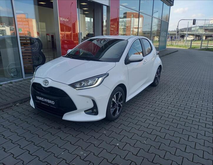 Toyota Yaris 1