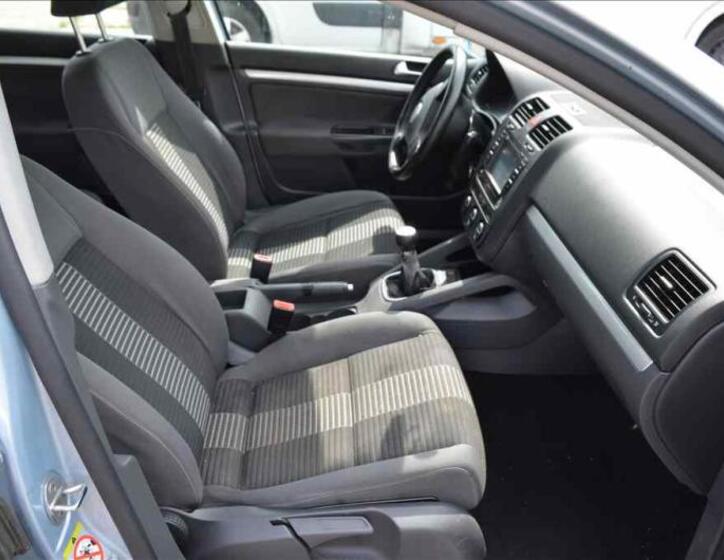 Volkswagen Golf 28