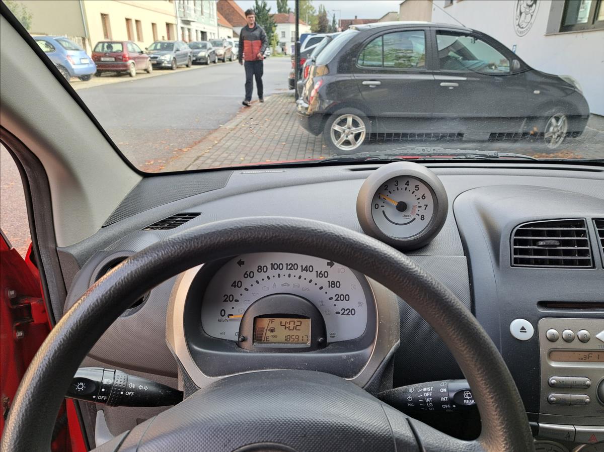 Daihatsu Sirion
