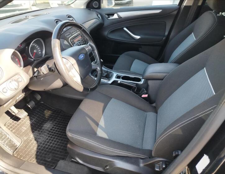 Ford Mondeo 9
