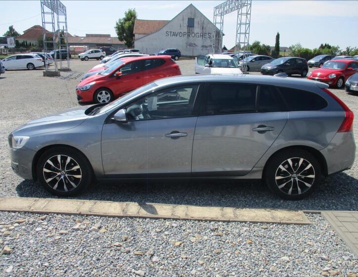 Volvo V60 8