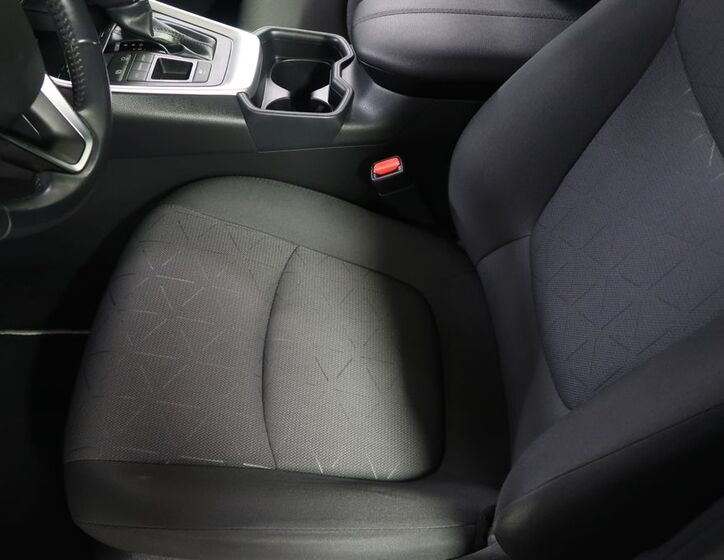 Toyota RAV4 9
