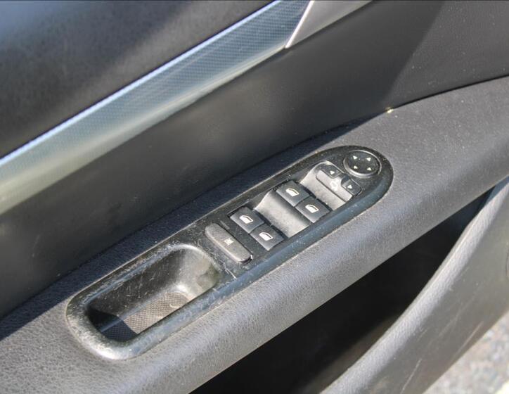 Peugeot 407 15
