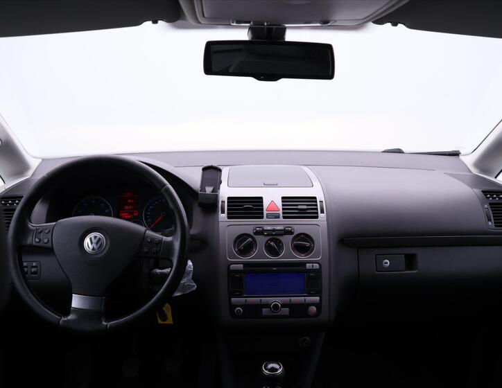 Volkswagen Touran 24