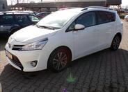 Toyota Verso 3