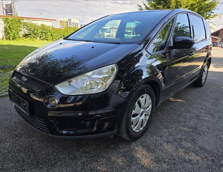 Ford S-MAX 1