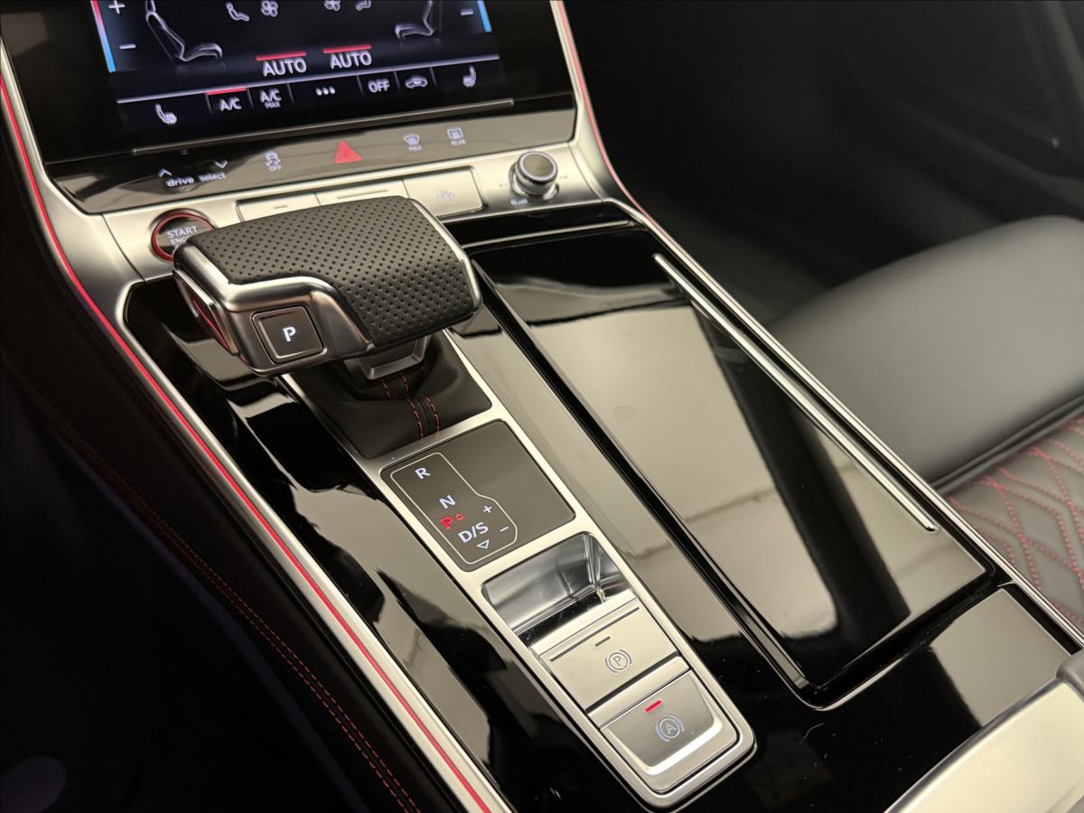 Audi S7