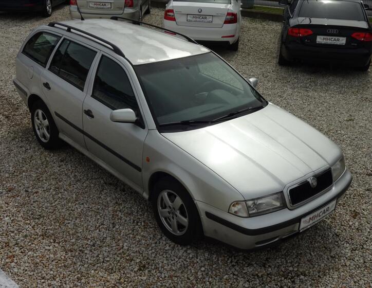 Škoda Octavia 1