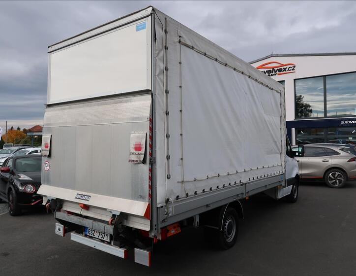 Mercedes-Benz Sprinter 3