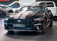 Ford Mustang 1
