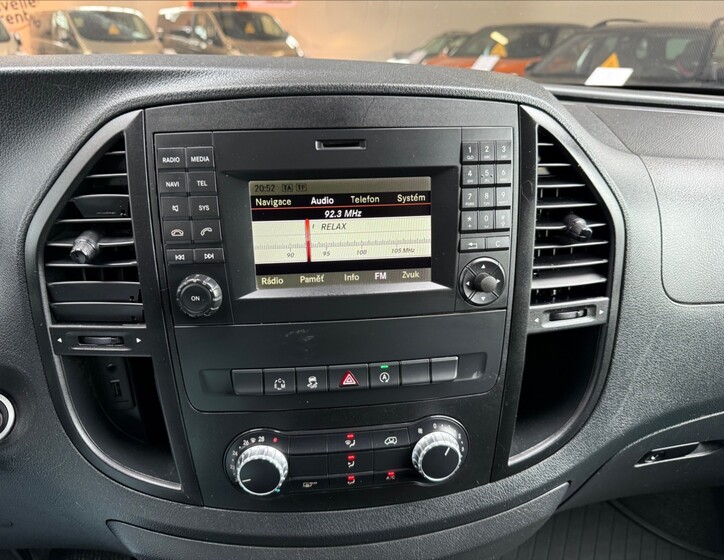 Mercedes-Benz Vito 14
