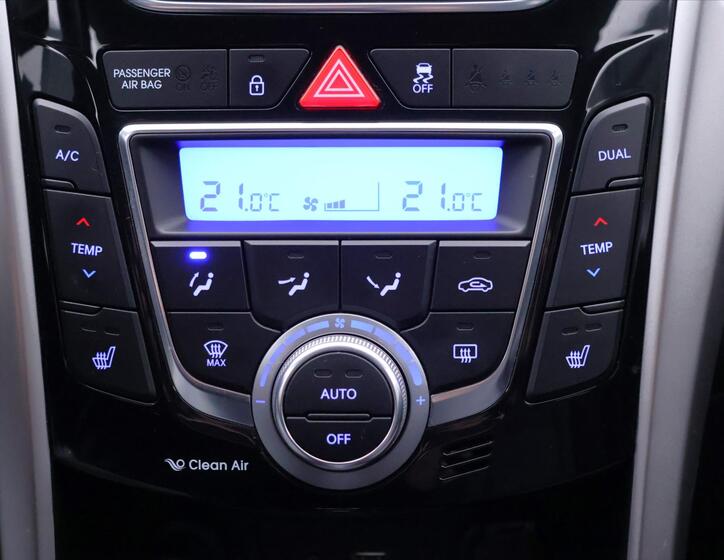 Hyundai i30 21