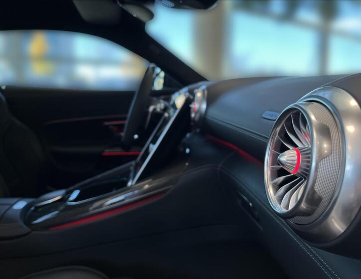 Mercedes-Benz AMG GT 18