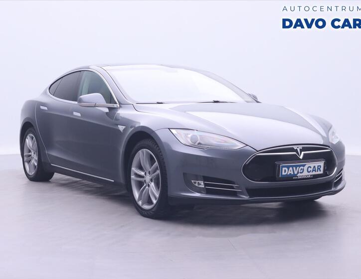 Tesla Model S 1