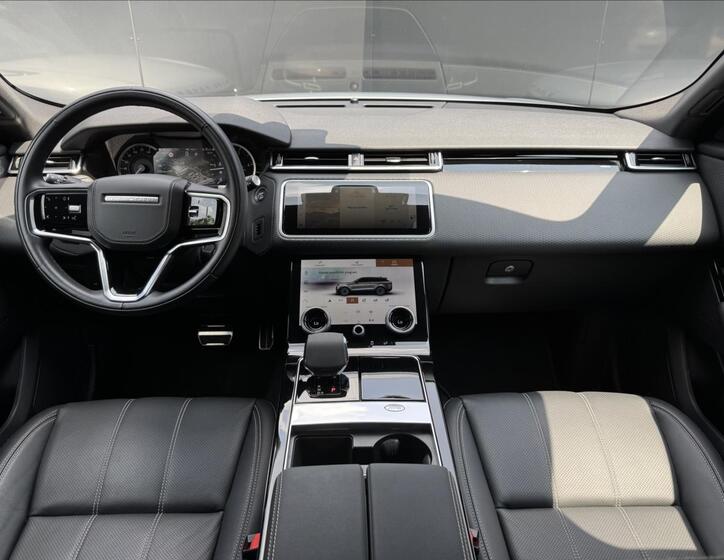 Land Rover Range Rover Velar 15