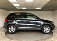Volkswagen Tiguan 8