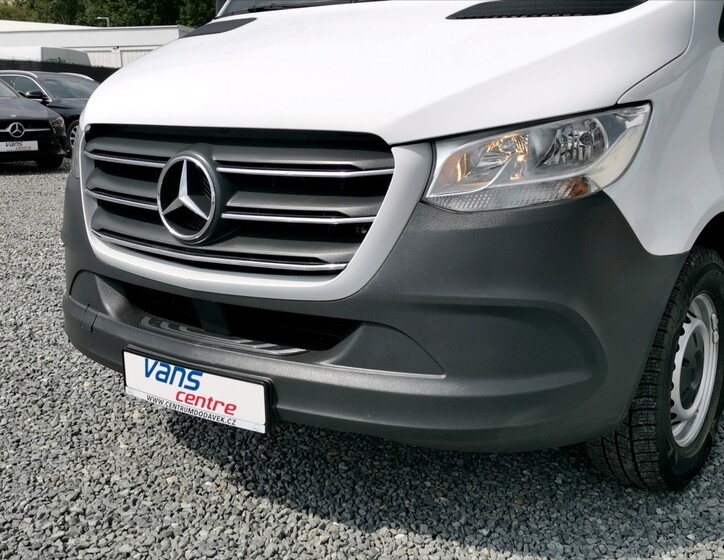 Mercedes-Benz Sprinter 19