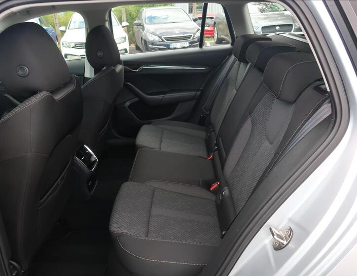 Škoda Octavia 19