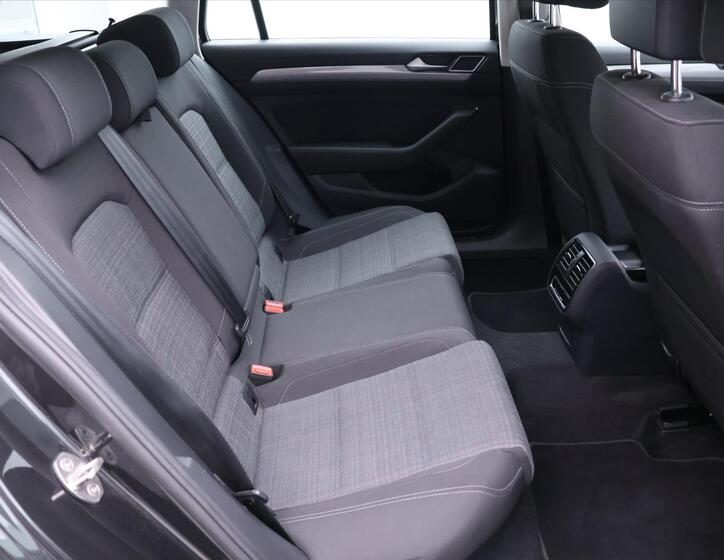 Volkswagen Passat 15