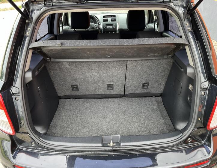 Suzuki SX4 24