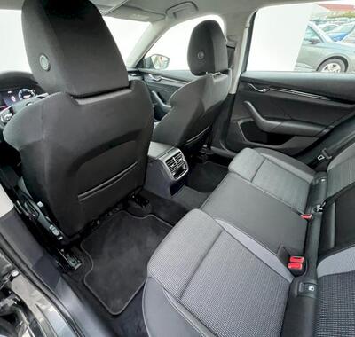 Škoda Octavia 13