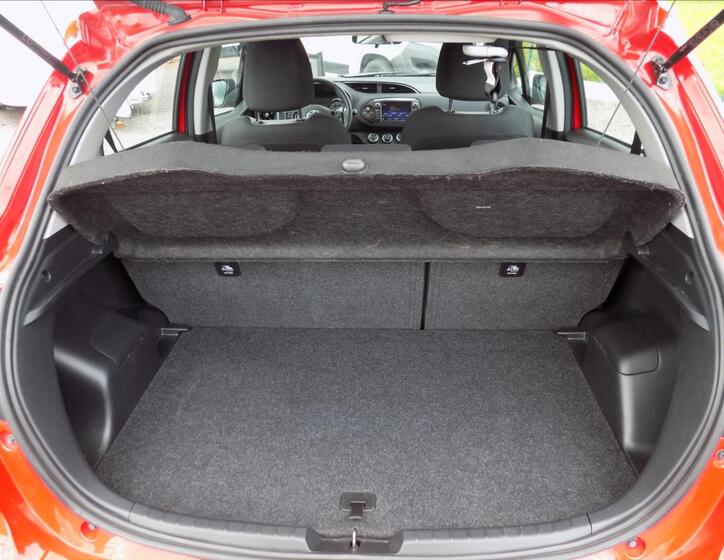 Toyota Yaris 25