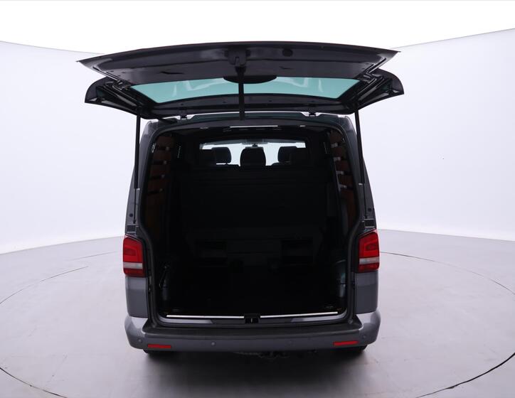 Volkswagen Transporter 9