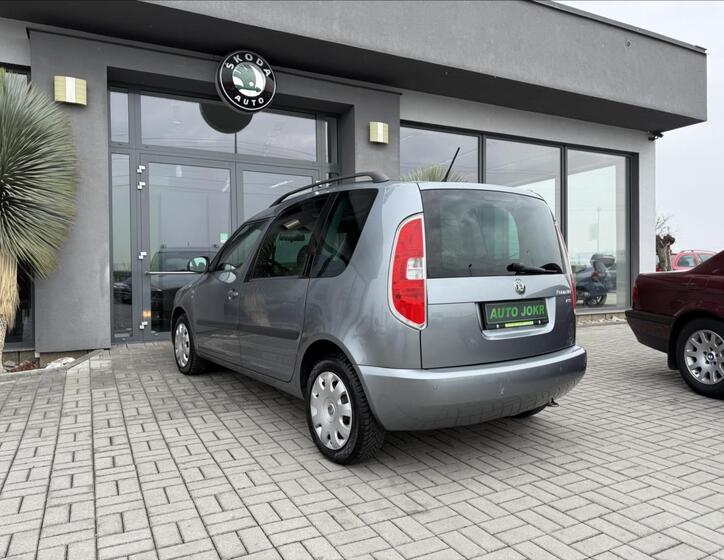 Škoda Roomster 8