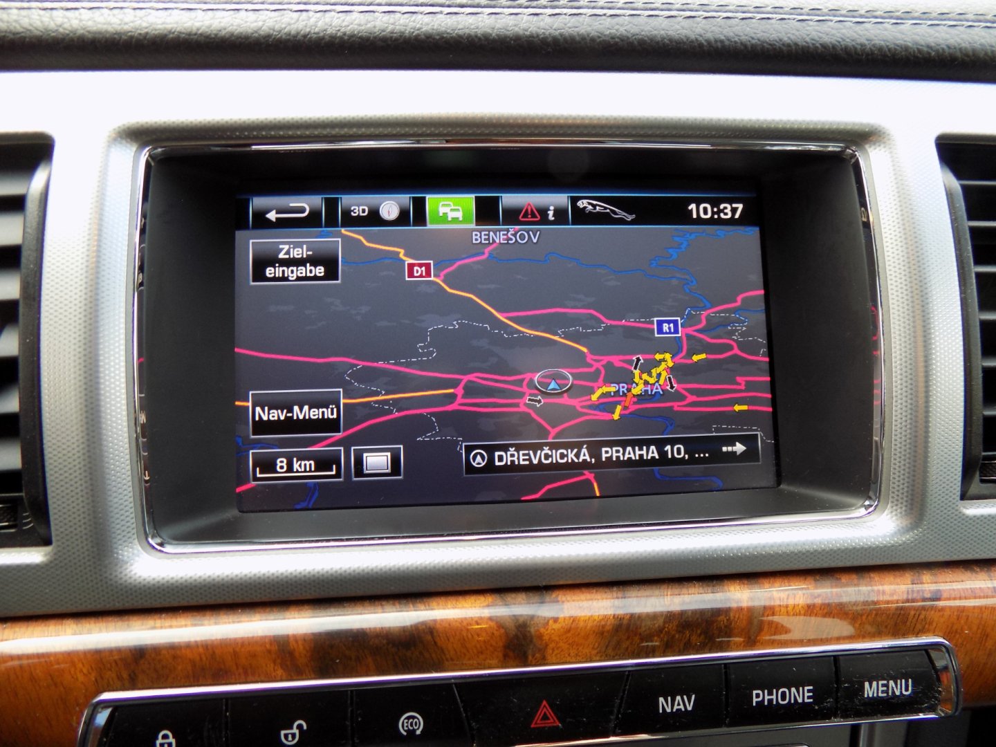 Jaguar XF