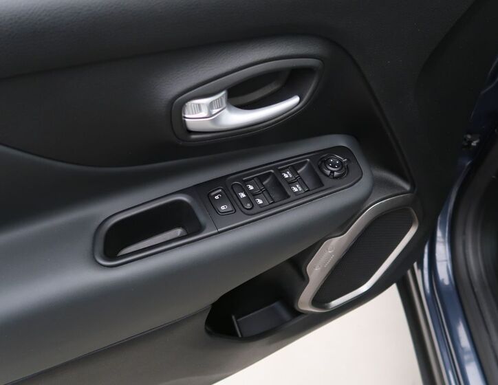 Jeep Renegade 13