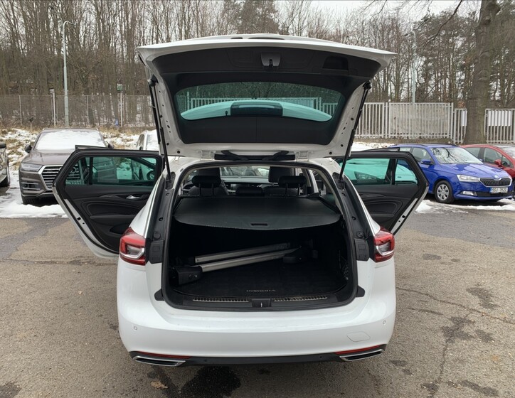 Opel Insignia 19