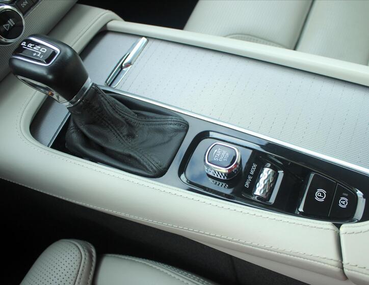 Volvo XC90 18