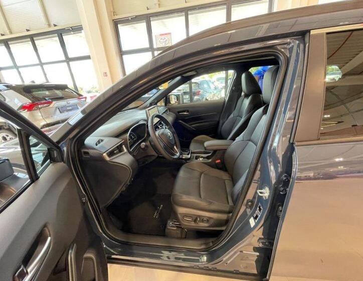 Toyota Corolla Cross 15