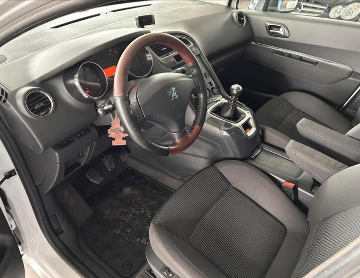 Peugeot 5008 7