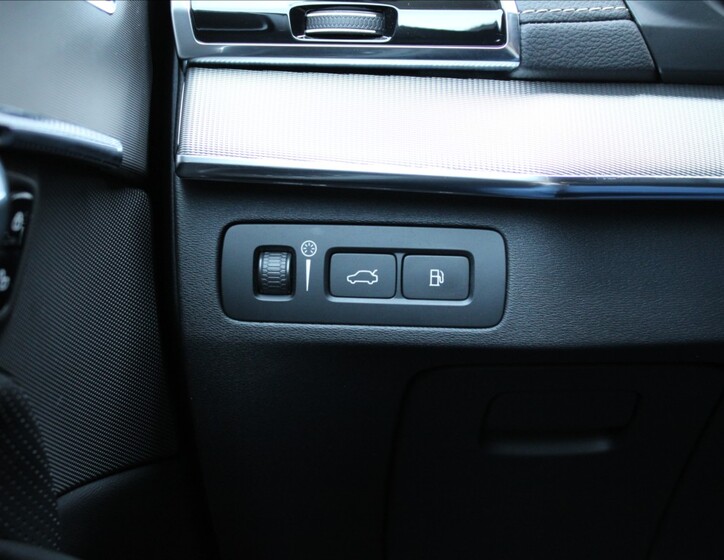 Volvo XC90 20