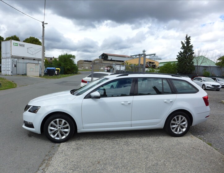 Škoda Octavia 9