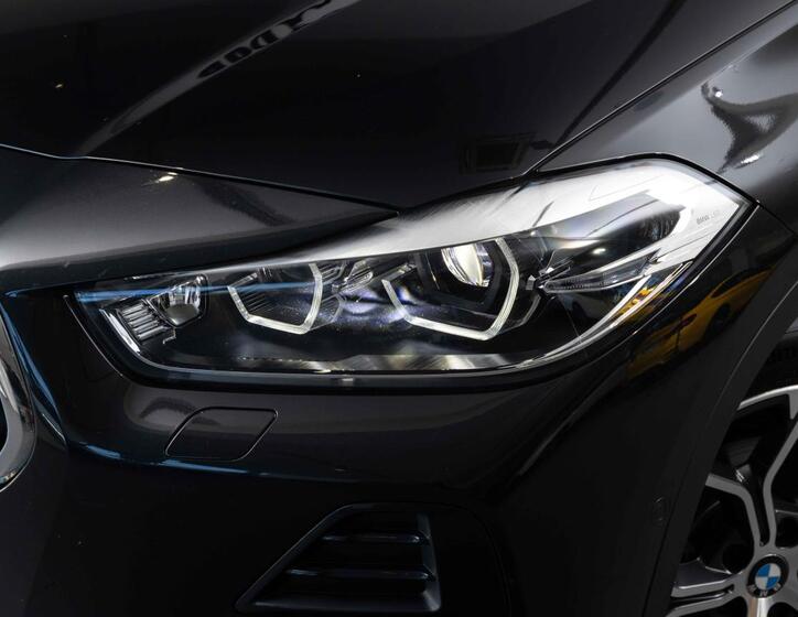 BMW X2 8