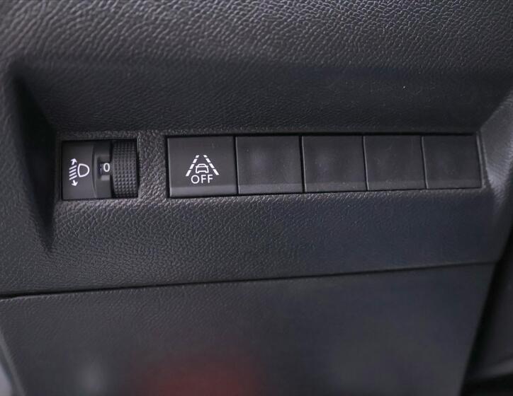 Peugeot 2008 18
