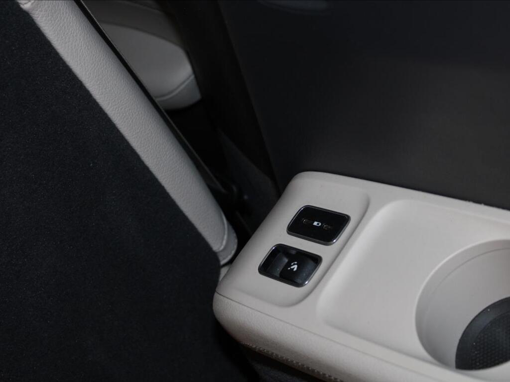 Mercedes-Benz GLS 26