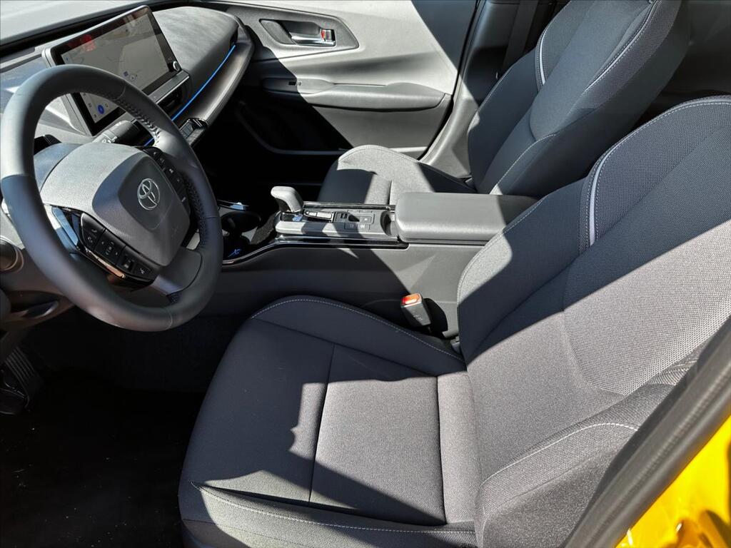 Toyota Prius 6