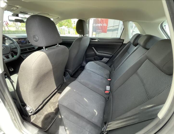 Volkswagen Polo 35