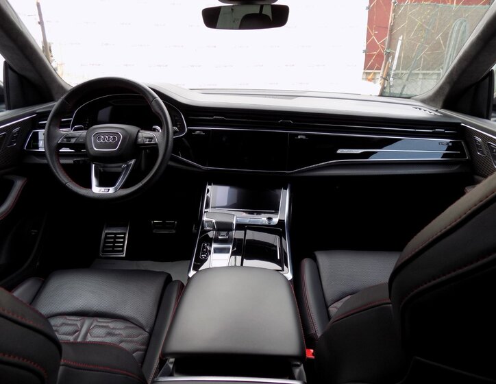 Audi RS Q8 20