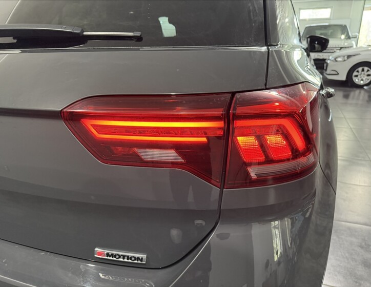 Volkswagen T-Roc 25