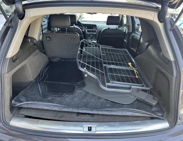 Audi Q7 19
