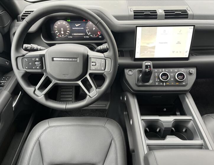 Land Rover Defender 15