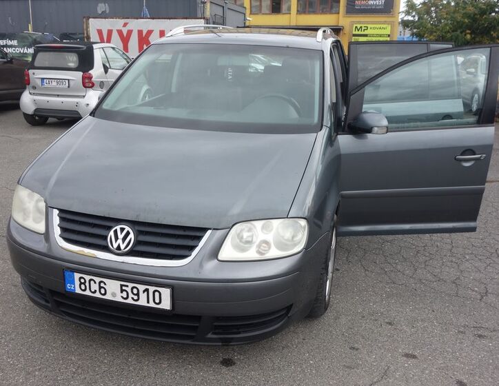 Volkswagen Touran 14